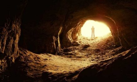 CAVERNA nei sogni. Sognare una GROTTA Significato