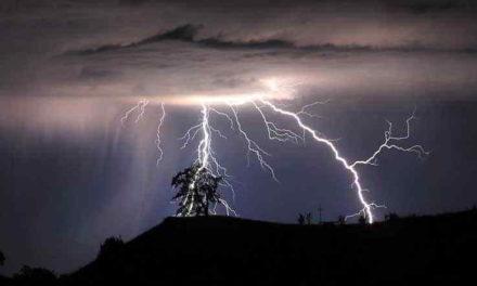 Sognare fulmini e saette Sognare tuoni e lampi nel cielo