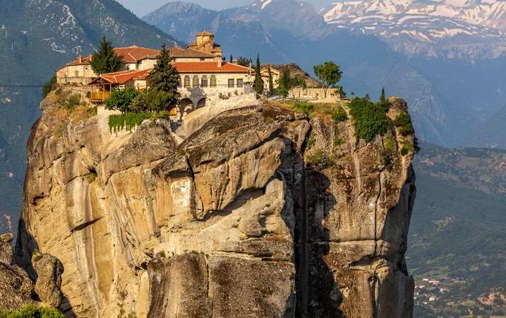 Sognare un convento Significato di monastero e conventi nei sogni